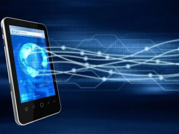 u-rosiyi-zmusyat-operatoriv-dovshe-zberigati-danni-koristuvachiv