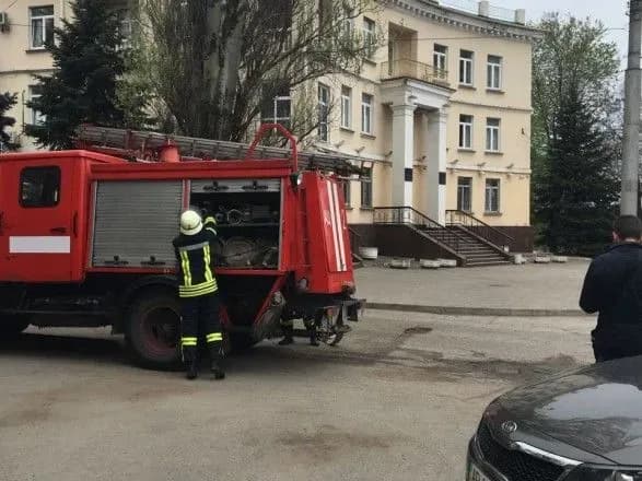 u-zaporizhzhi-zaminuvali-budivlyu-gospodarskogo-sudu-oblasti