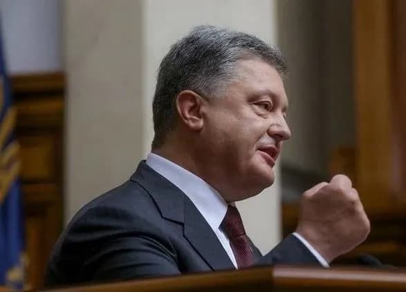 prezidenta-sogodni-ochikuyut-v-radi