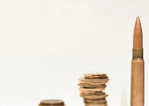 sipri-rosiya-pokazala-rizke-padinnya-viyskovikh-vitrat