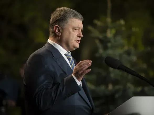 poroshenko-bez-ukrayinskikh-soldat-drugova-svitova-viyna-ne-zakinchilas-bi