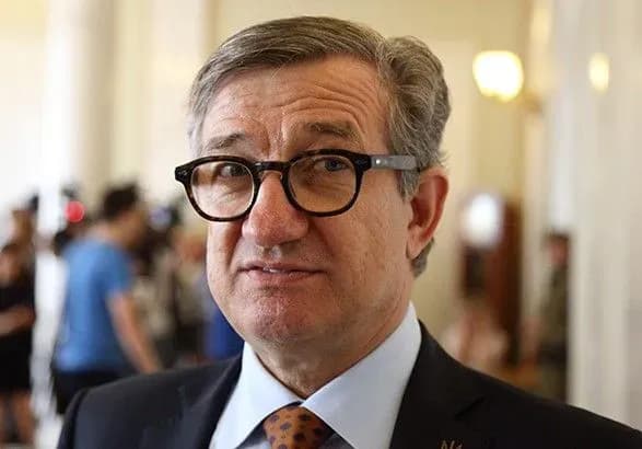 za-dopomogoyu-zarubizhnikh-grantiv-ukrayinu-peretvoryuyut-na-sirovinnu-krayinu-taruta