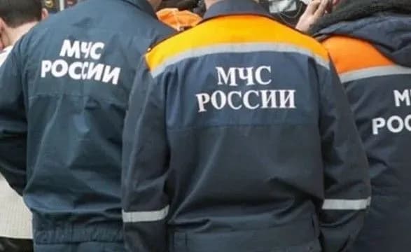 u-rosiyskomu-komi-zatonuv-vsyudikhid-z-lyudmi-na-bortu