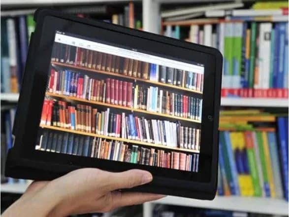 v-ukrayini-tsogo-roku-planuyut-rozrobiti-pershi-e-pidruchniki