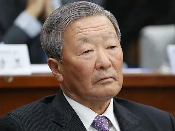 pomer-glava-lg-group-ku-bon-mu