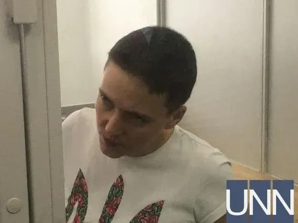 savchenko-zayavila-scho-u-neyi-tri-bezkoshtovnikh-advokati