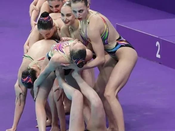 ukrayinki-viboroli-visim-medaley-na-etapi-svitovoyi-seriyi-z-sinkhronnogo-plavannya