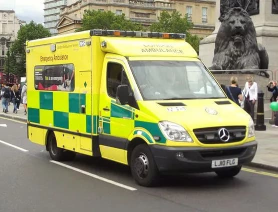 na-pivnochi-velikoyi-britaniyi-rozbivsya-vertolit