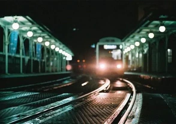 na-poltavschini-pid-kolesami-potyagu-zaginuli-dvoye-lyudey