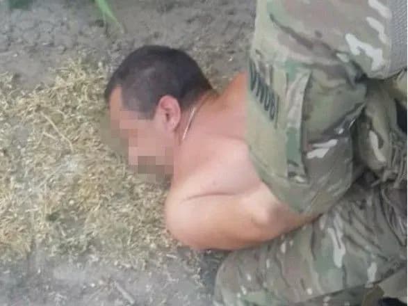 eks-militsionera-zatrimali-cherez-sluzhbu-u-boyovikiv-dnr