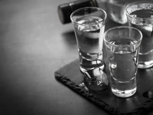 gorilka-buvaye-riznoyu-abo-naykumednishi-brendi-v-odniy-novini