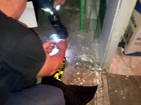 u-bagatopoverkhivtsi-u-kamyanskomu-viyavili-rozlitu-rtut