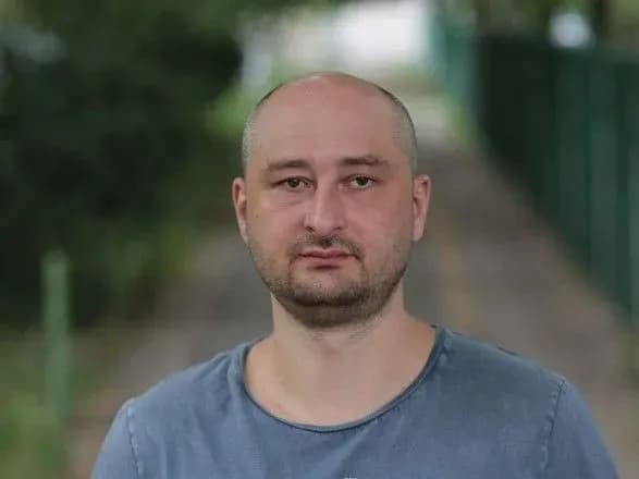 zhurnalist-babchenko-zaproponuvav-sebe-v-obmin-na-vsikh-politvyazniv