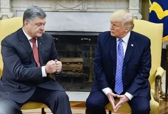 poroshenko-zayaviv-scho-mav-rozmovu-iz-trampom-1