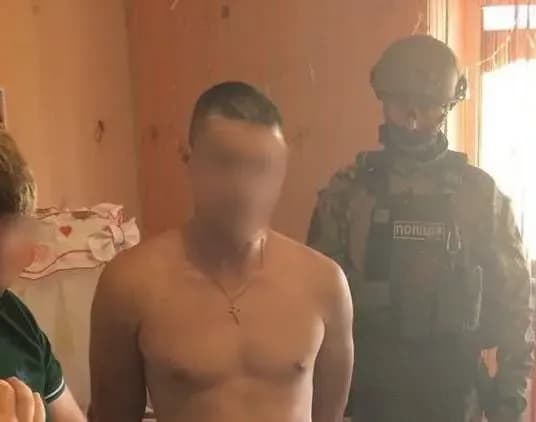 zlovmisnika-za-pornografichni-foto-z-nemovlyam-areshtuvali-na-dva-misyatsi