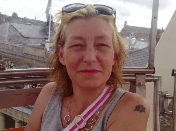 zhertvu-otruyennya-novachkom-pokhovayut-pri-posilenikh-zakhodakh-bezpeki