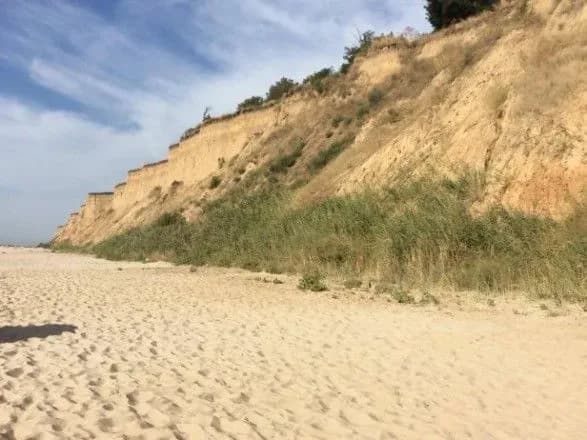 u-moz-povidomili-skilki-ukrayinskikh-plyazhiv-ne-rekomendovani-dlya-kupannya