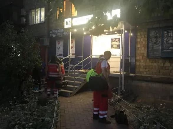 rozbiyniy-napad-na-magazin-lombard-u-kiyevi-zaginuv-okhoronets