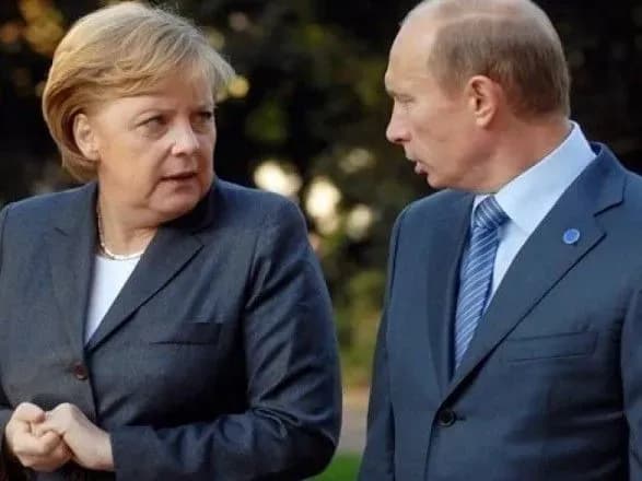 merkel-zaklikali-vimagati-vid-putina-zvilnennya-sentsova