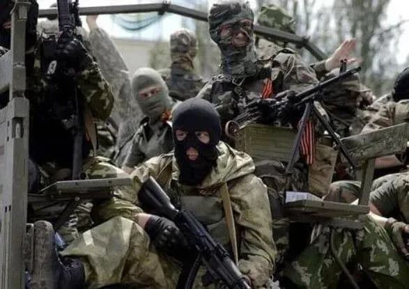 u-boyovikiv-pochali-vidbirati-telefoni-i-plansheti-za-nakazom-fsb-rozvidka