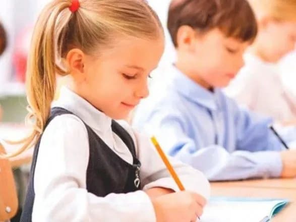 tsogo-roku-kilkist-pershoklasnikiv-v-ukrayini-zrosla-na-ponad-40-tisyach