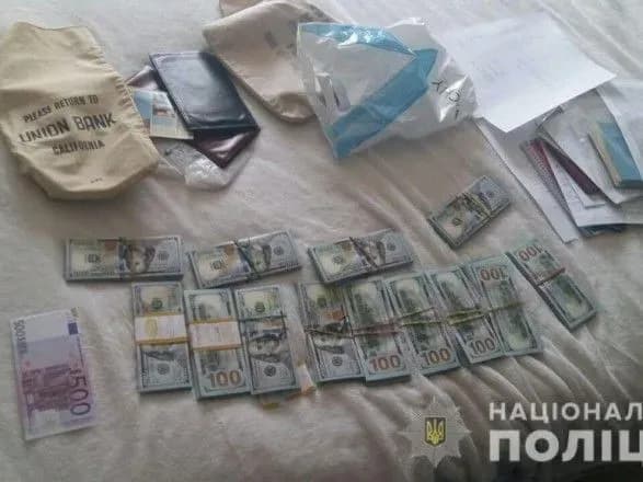 na-odeschini-chinovniki-migratsiynoyi-sluzhbi-nezakonno-legalizovuvali-inozemtsiv