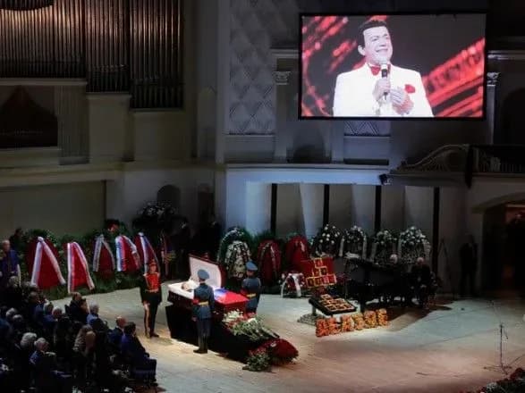 u-moskvi-poproschalisya-z-kobzonom