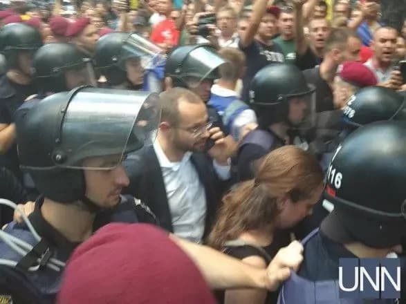 intsident-za-avto-pinzenika-rozsliduvannya-spravi-zaversheno