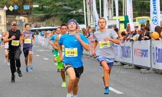 na-vikhidnikh-tsentr-mista-na-chas-zmagan-perekriyut