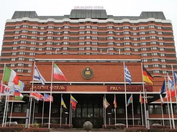 kontaktna-grupa-schodo-donbasu-zibralasya-na-zasidannya-v-minsku