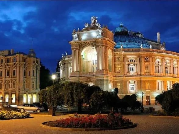 v-odesita-viluchili-vivcharku-yaka-zagrizla-inshogo-sobaku-ta-pokusala-yogo-gospodara