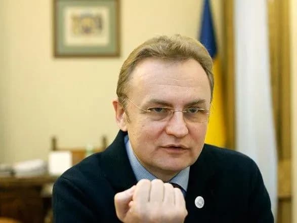 sadoviy-rozpoviv-pro-vibori-i-plani