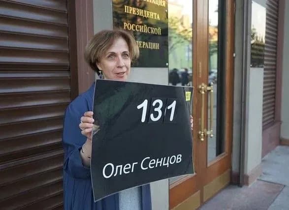 rosiyski-siloviki-dlya-poyasnen-zatrimali-piketnikiv-za-sentsova-i-balukha