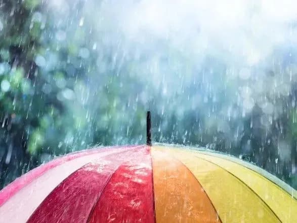 shtormove-povidomlennya-ogolosili-v-ukrayini-obitsyayut-silni-doschi