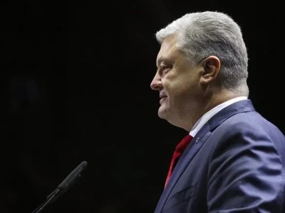 petro-poroshenko-svyatkuye-sviy-53-den-narodzhennya