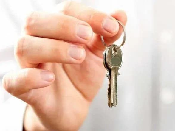 za-rik-zhitlo-u-novobudovakh-stolitsi-podorozhchalo-v-serednomu-na-7