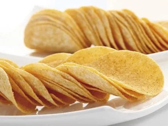 diyetolog-rozpovila-chim-zagrozhuye-schodenne-vzhivannya-chipsiv