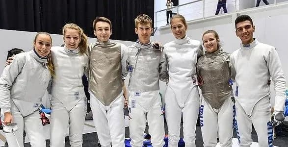 ukrayinska-shpazhistka-stala-dvorazovoyu-chempionkoyu-yunatskikh-olimpiyskikh-igor