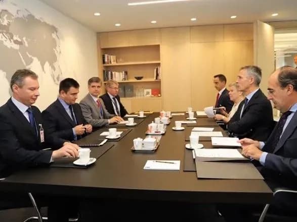 klimkin-ta-stoltenberg-obgovorili-rozblokuvannya-roboti-komisiyi-ukrayina-nato