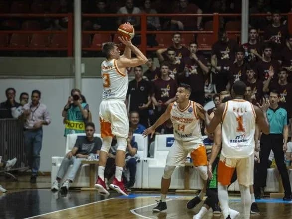 lipoviy-stav-nayrezultativnishim-basketbolistom-u-gri-lch-proti-klubu-sanona