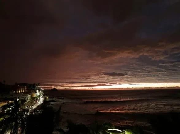 uragan-villa-prosuvayetsya-vseredinu-meksiki-pislya-udaru-po-uzberezhzhyu