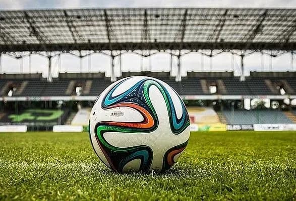 za-povedinku-gravtsiv-dinamo-ta-shakhtarya-vidstoronili-na-tri-matchi