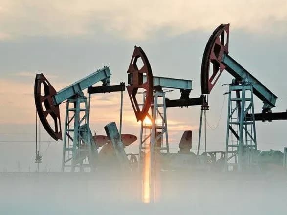 tsini-na-naftu-zminilisya-riznospryamovano-4