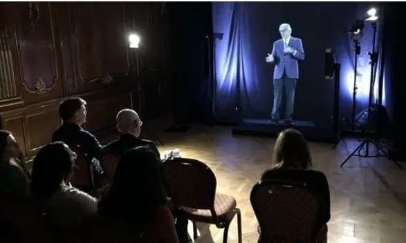 u-londoni-zaminili-vikladachiv-gologramami