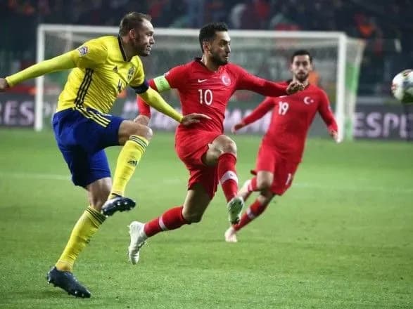 turechchina-pid-kerivnitstvom-luchesku-viletila-z-grupi-ligi-natsiy