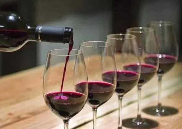 mongoliya-stala-nespodivanim-rinkom-zbutu-dlya-vina