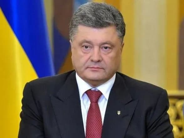 poroshenko-vid-vizitiv-putina-krim-rosiyskim-ne-stane