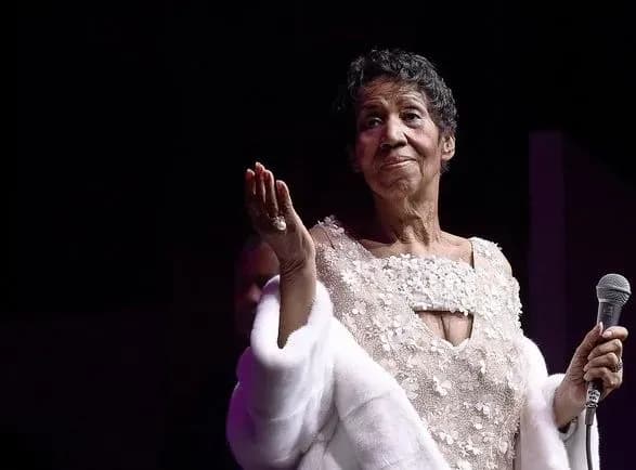 osobnyak-areti-franklin-prodali-za-300-tisyach-dolariv