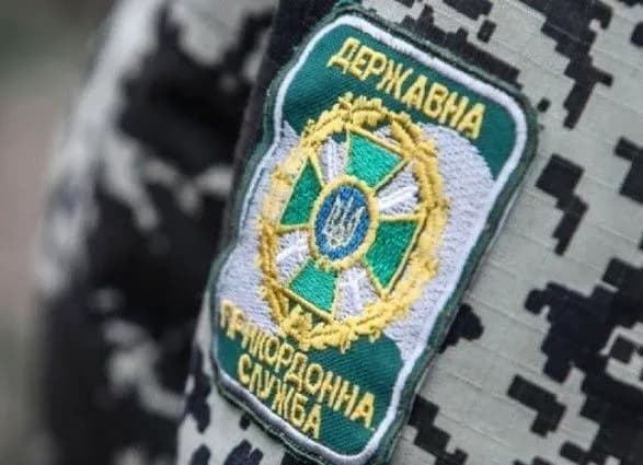 yevroblyakheri-pidpalili-shini-na-krakovtsi-ale-dorogu-ne-perekrili