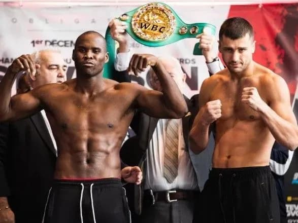 bokseri-gvozdik-ta-stivenson-proveli-protseduru-zvazhuvannya